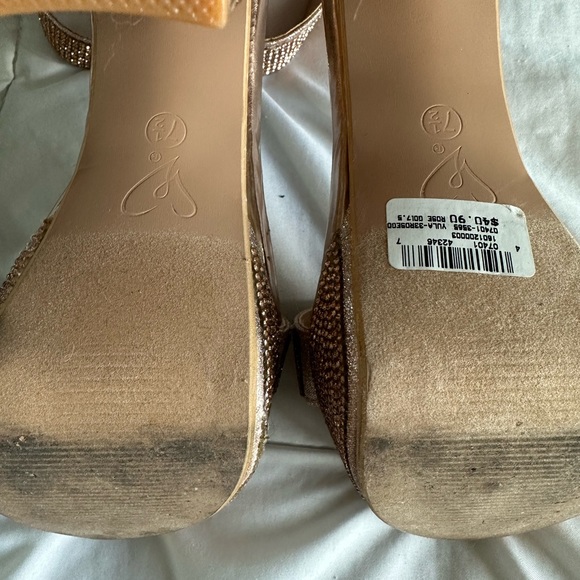 Windsor Rose Gold Bejeweled Heel - Picture 5 of 8